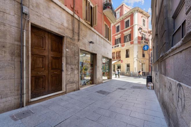 Hometolove Marina Cagliari Exterior photo